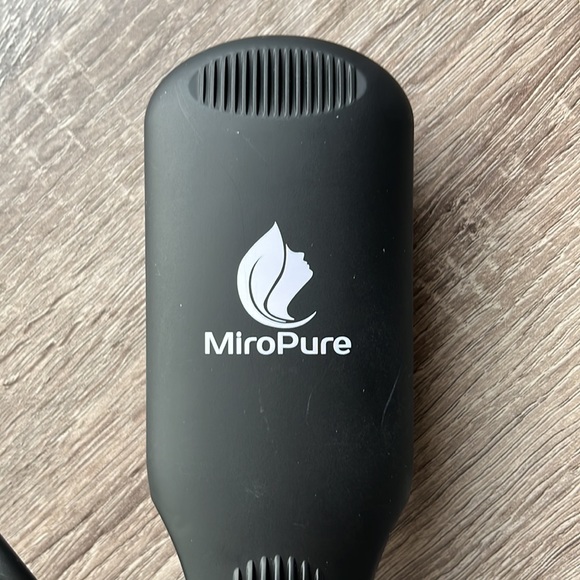 Enhanced Hair Straightener Brush by MiroPure, 2-in-1 Ionic Straightening Brush - Picture 4 of 5